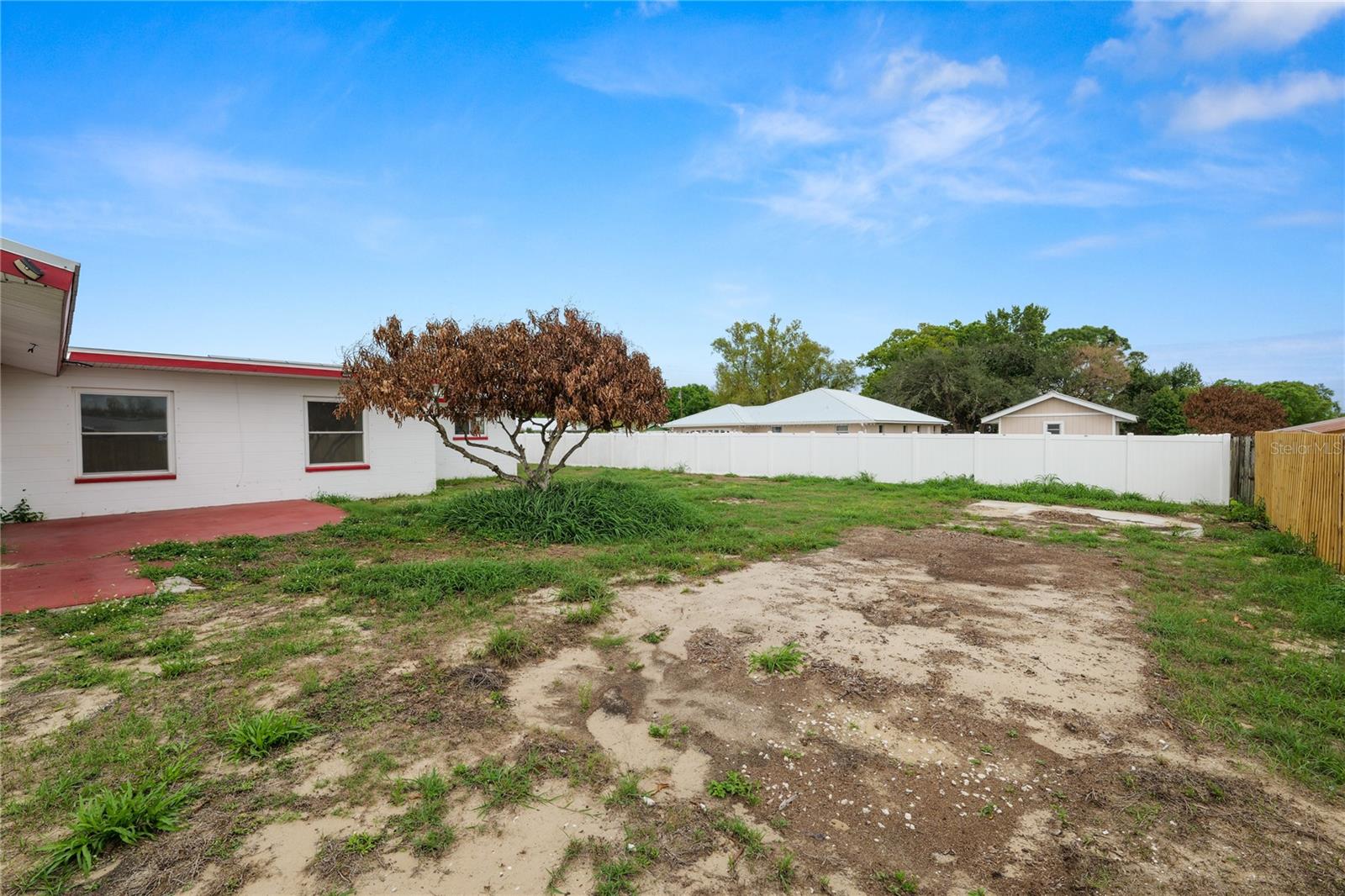 Image 39 of 52 For 800 Canfield Street