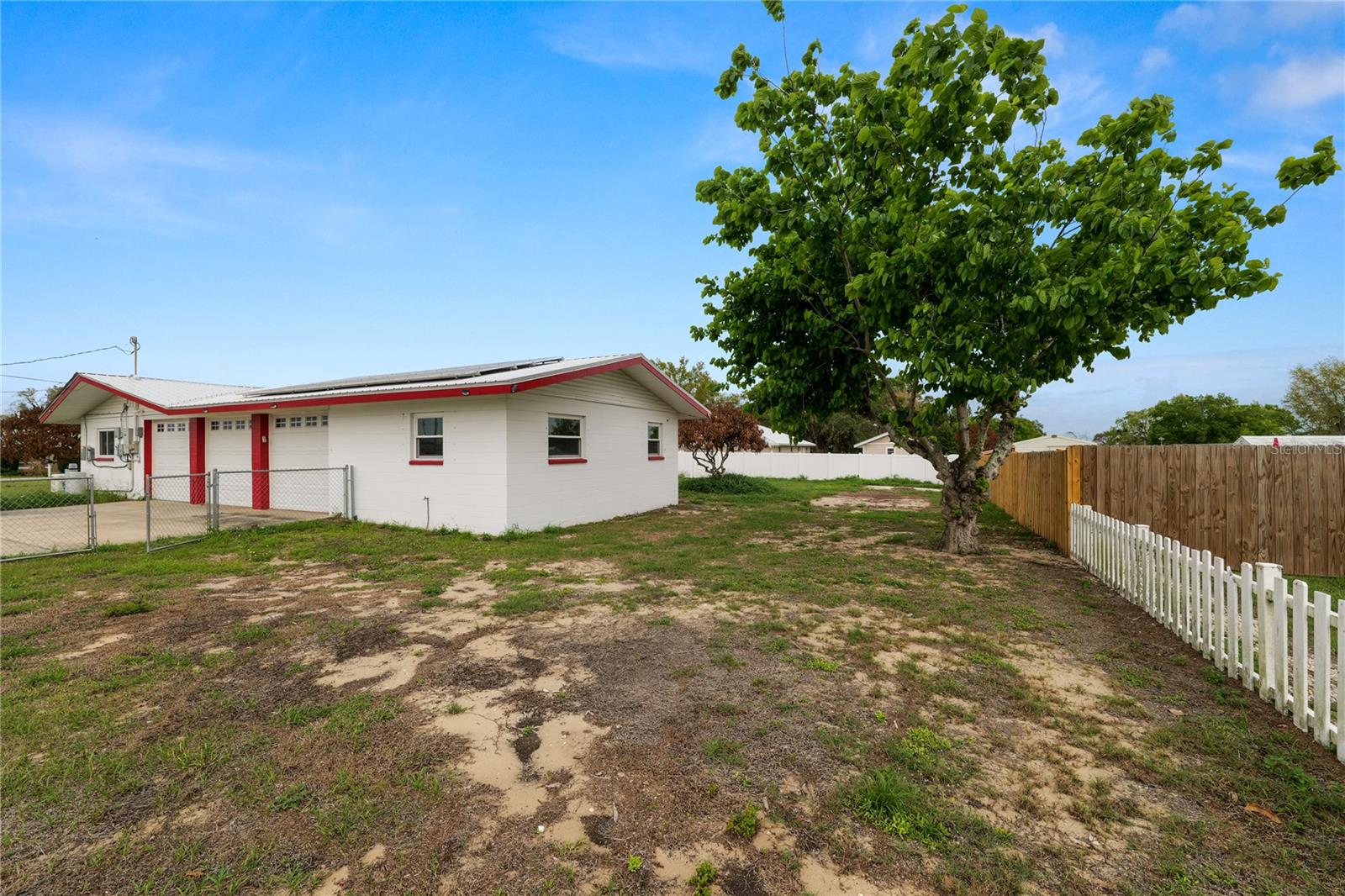 Image 40 of 52 For 800 Canfield Street