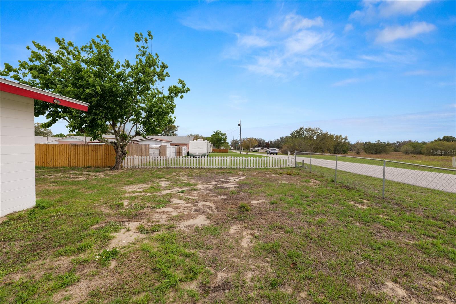 Image 41 of 52 For 800 Canfield Street