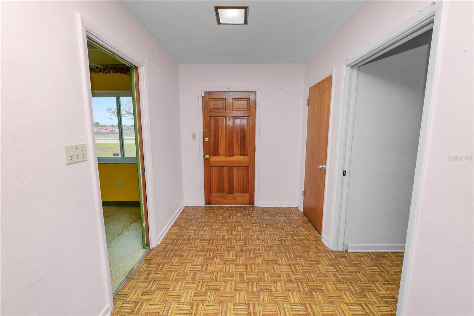 Image 5 of 52 For 800 Canfield Street