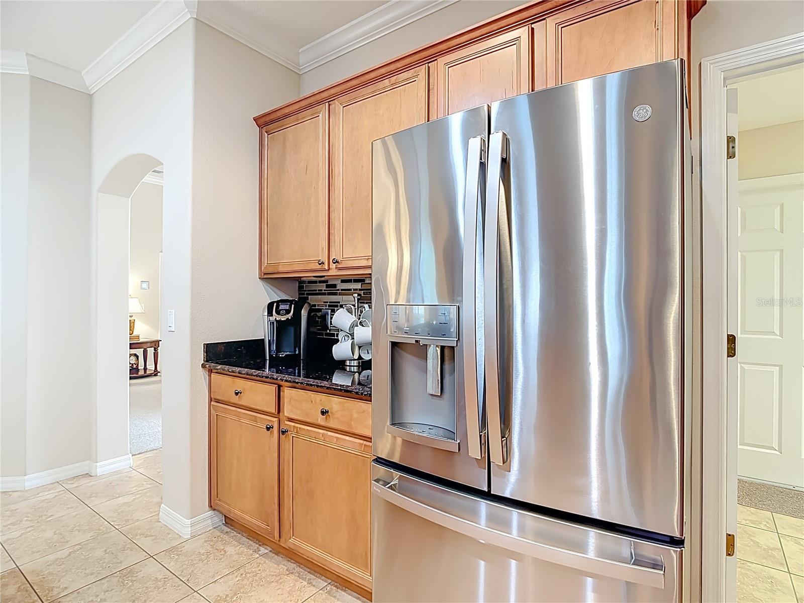 Image 12 of 58 For 277 Magneta Loop