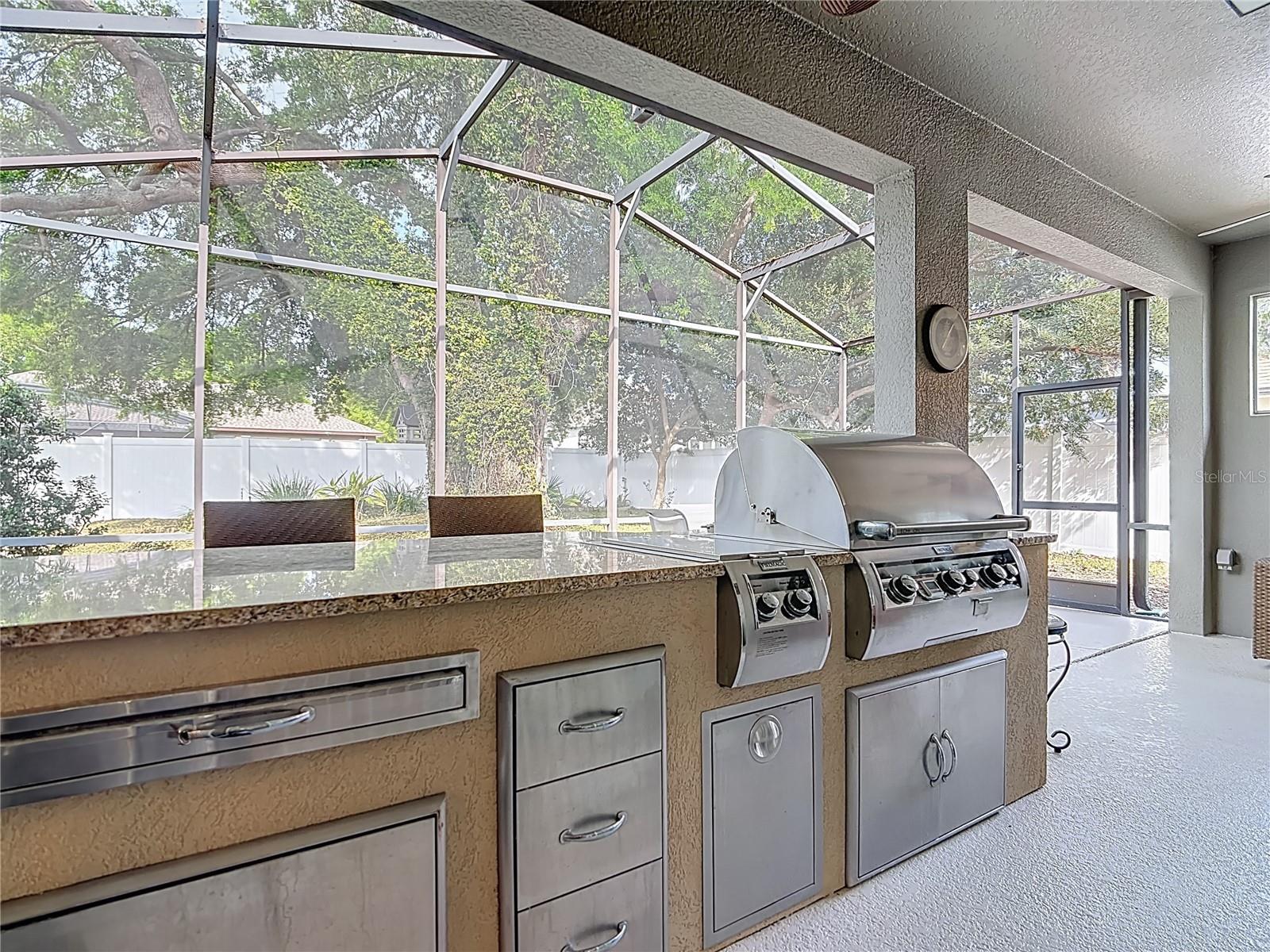 Image 39 of 58 For 277 Magneta Loop