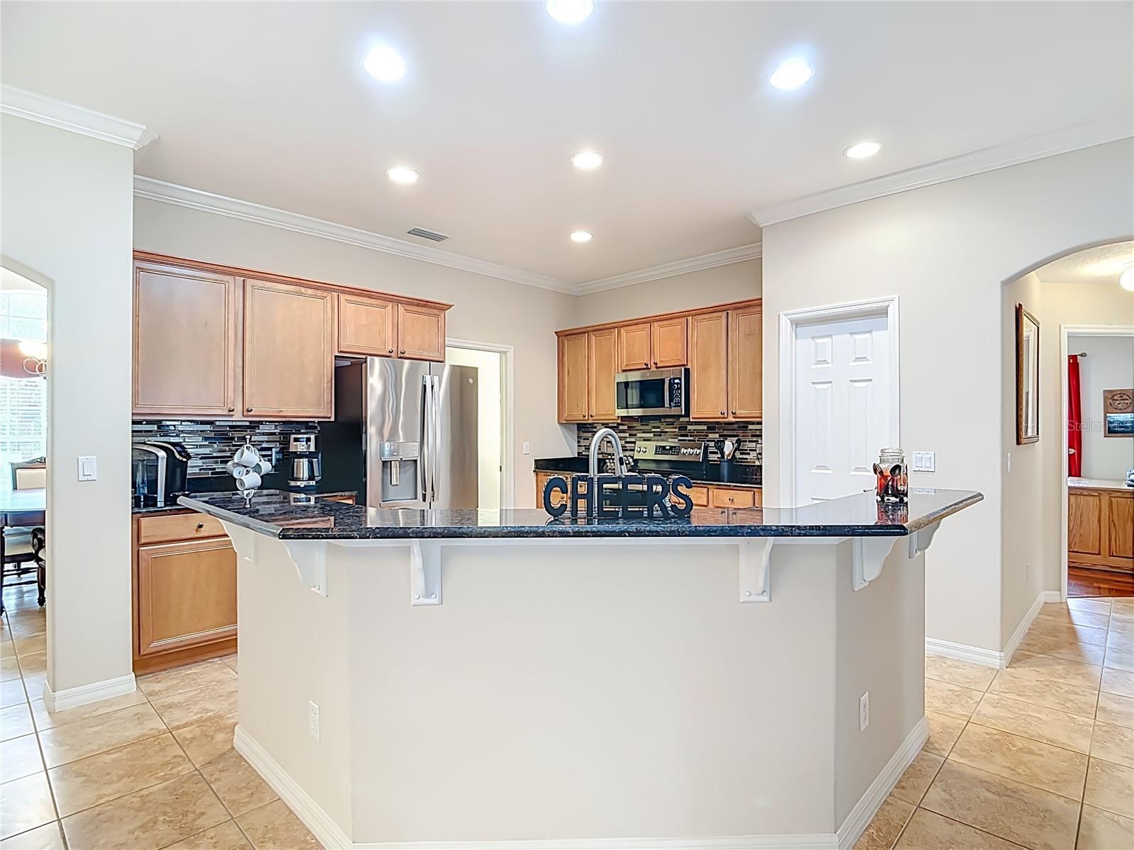 Image 9 of 58 For 277 Magneta Loop