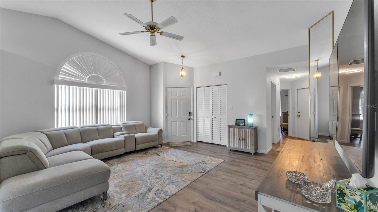 Image 16 of 79 For 6205 Peacock Run