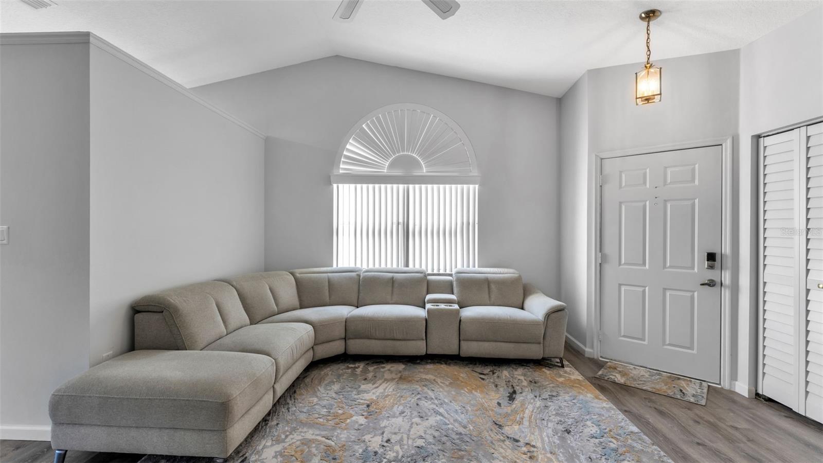 Image 17 of 79 For 6205 Peacock Run