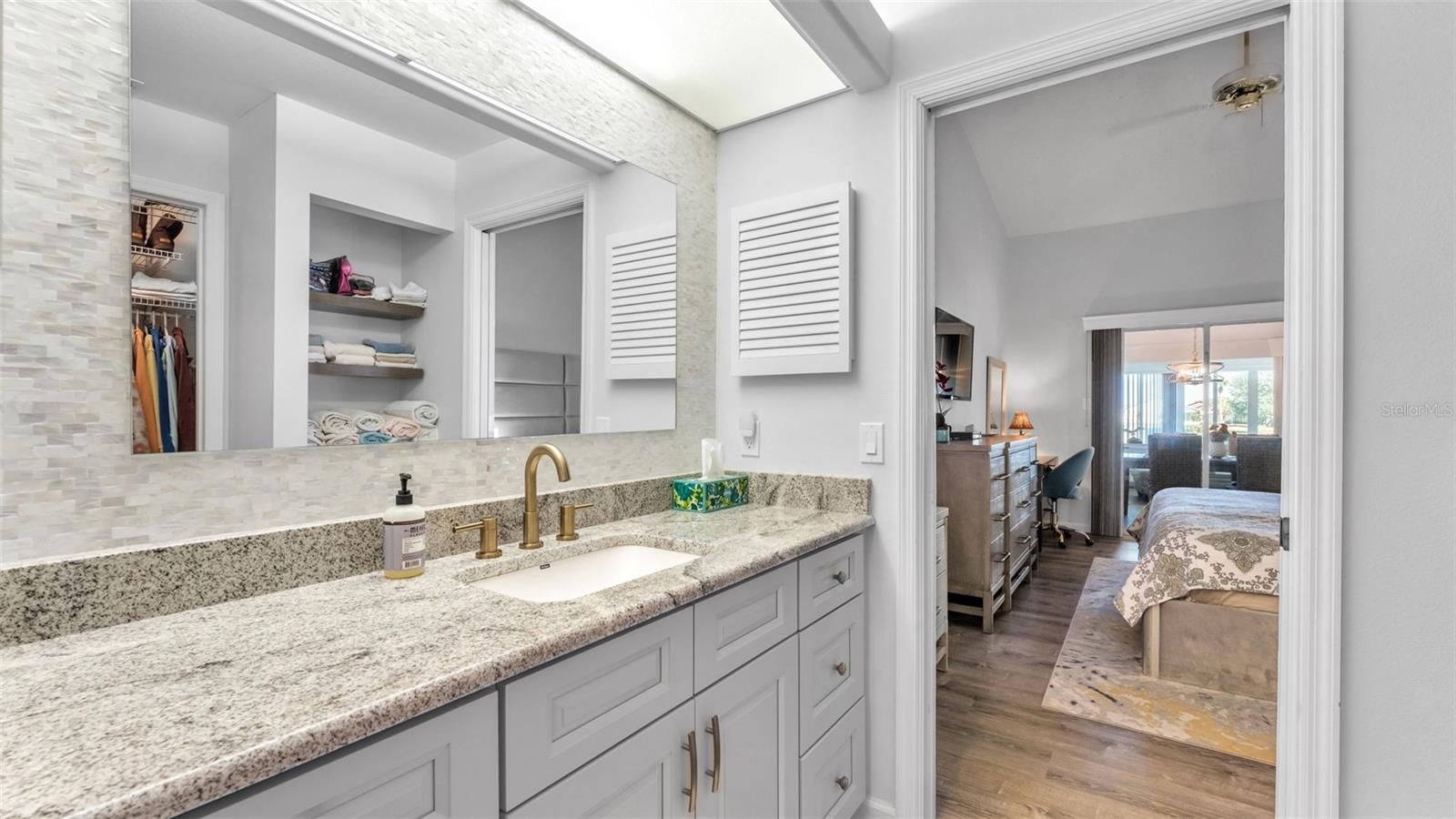 Image 22 of 79 For 6205 Peacock Run