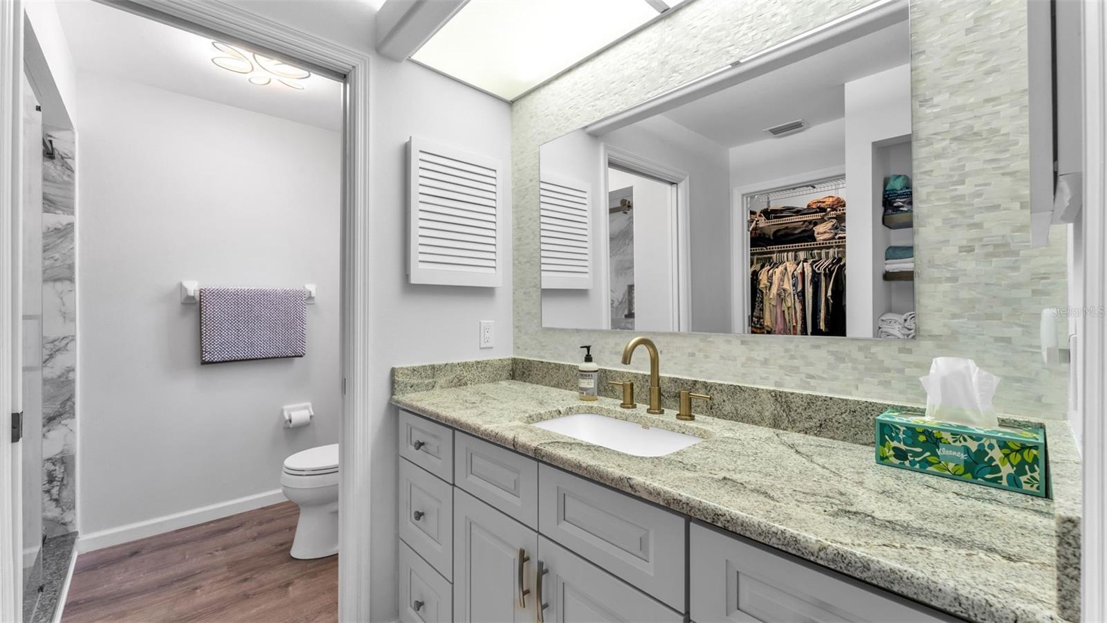 Image 23 of 79 For 6205 Peacock Run