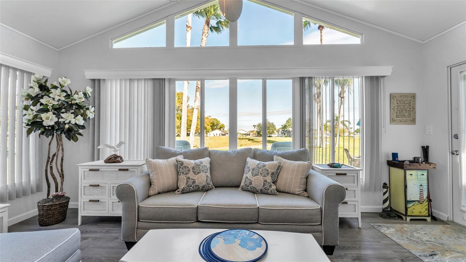 Image 5 of 79 For 6205 Peacock Run