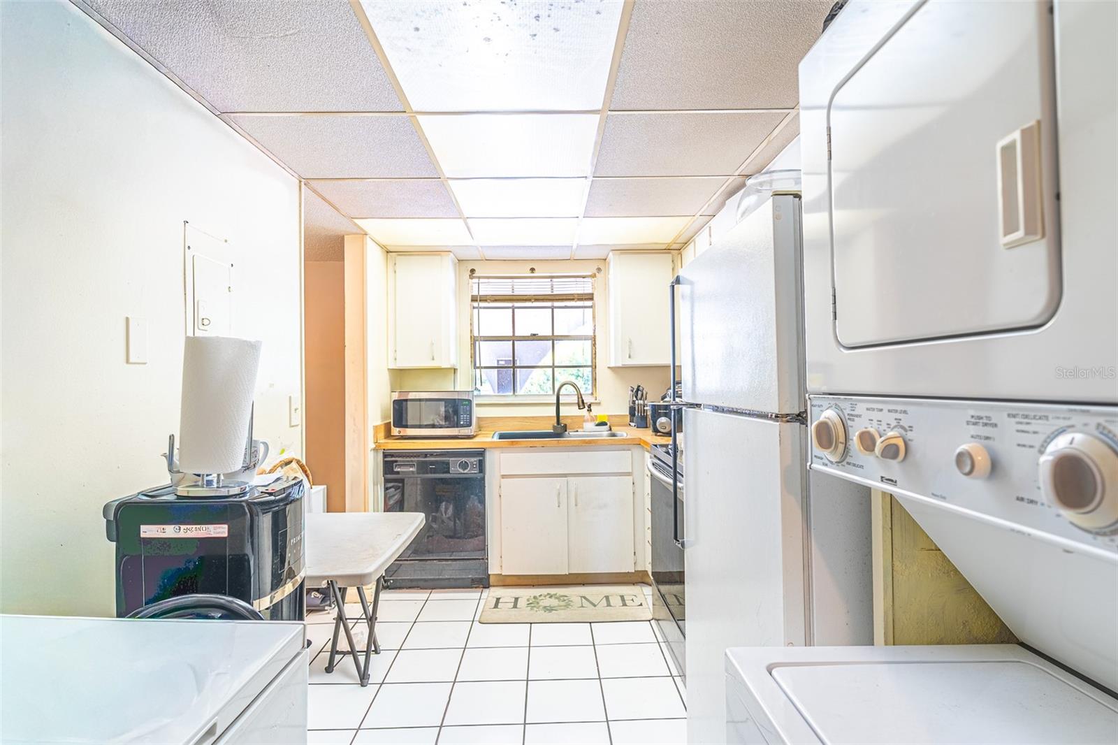 Image 5 of 18 For 709 Russell Lane 222