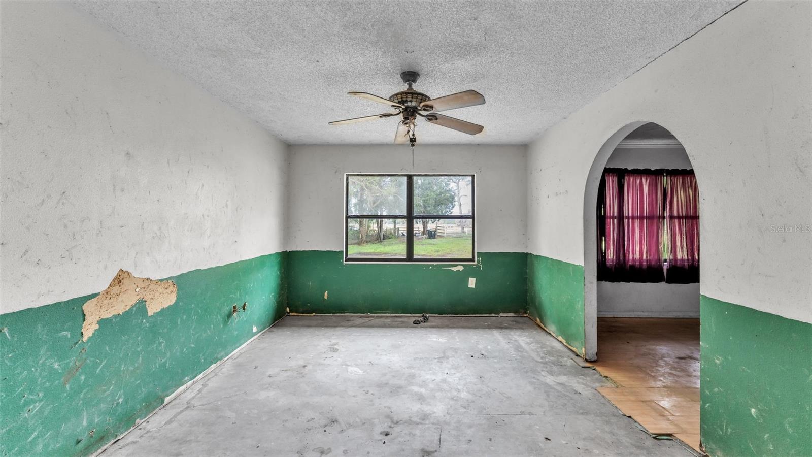 Image 11 of 32 For 11033 Sherrouse Road