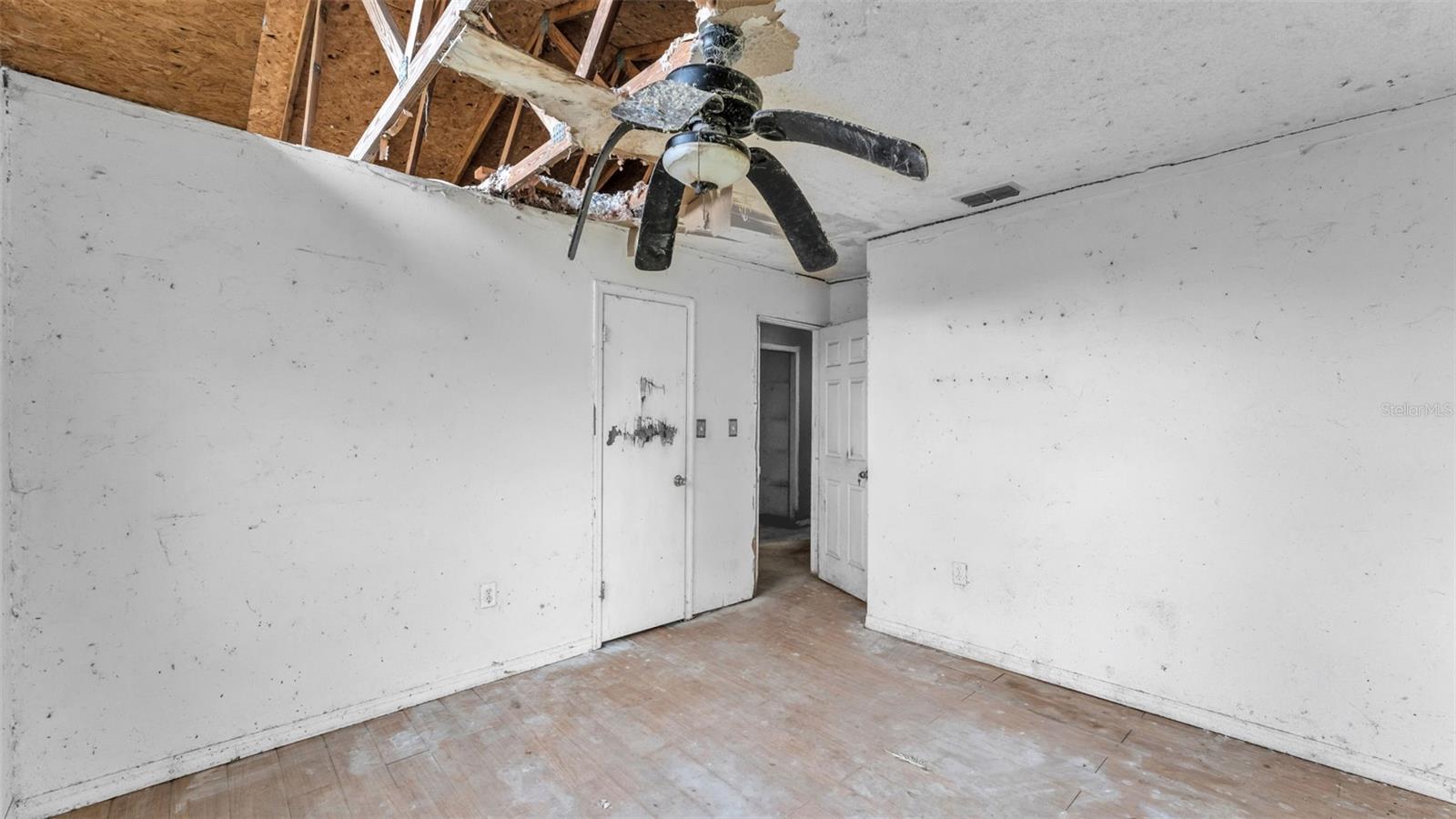 Image 15 of 32 For 11033 Sherrouse Road