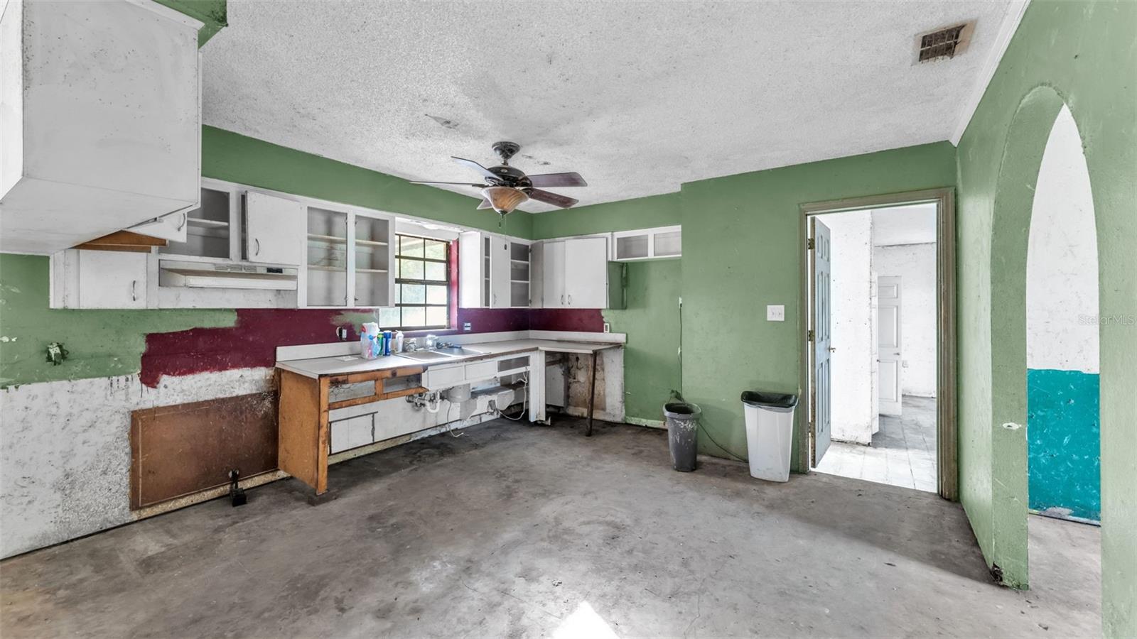 Image 9 of 32 For 11033 Sherrouse Road