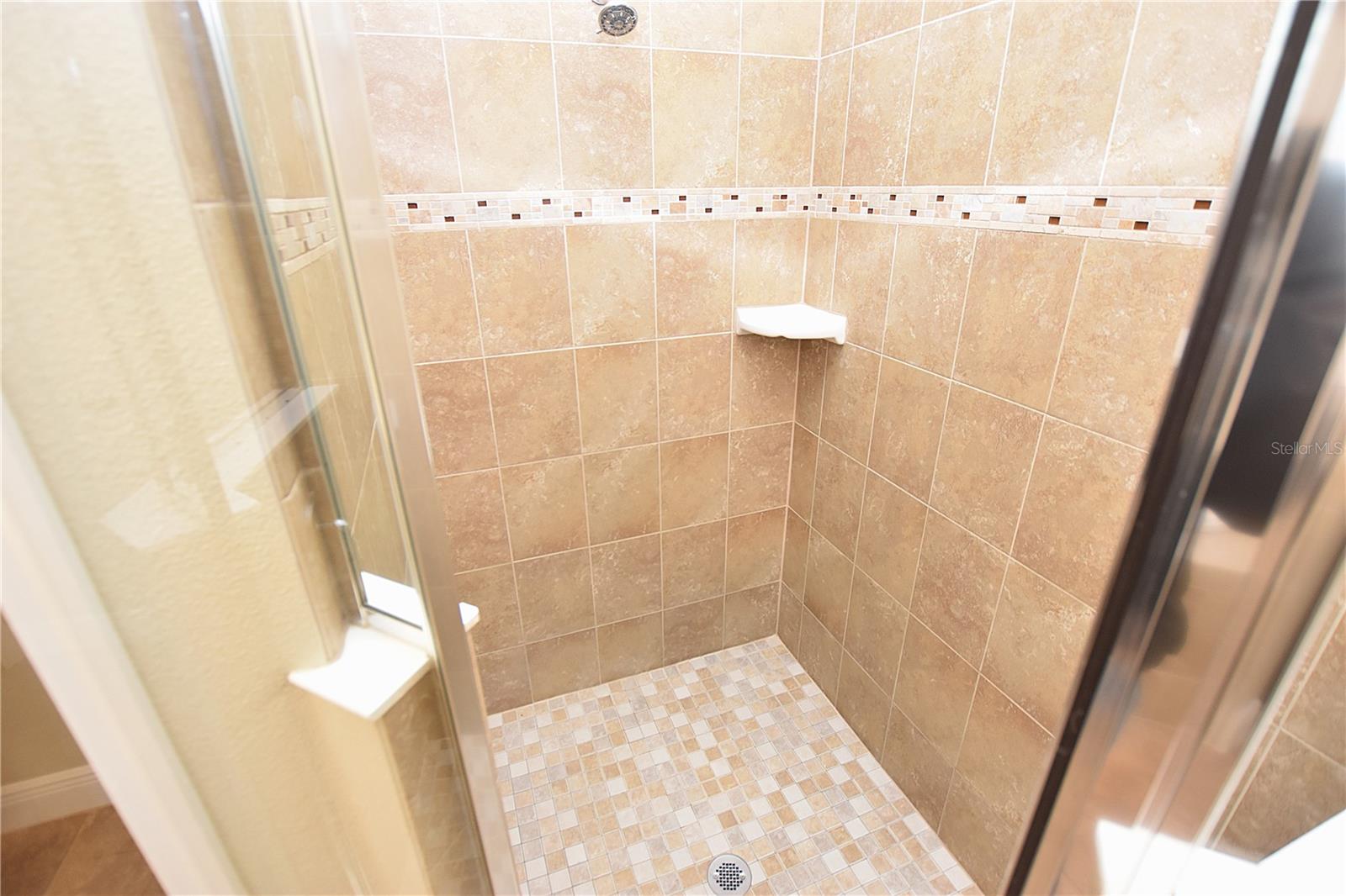 Image 33 of 65 For 1977 Wind Meadows Drive