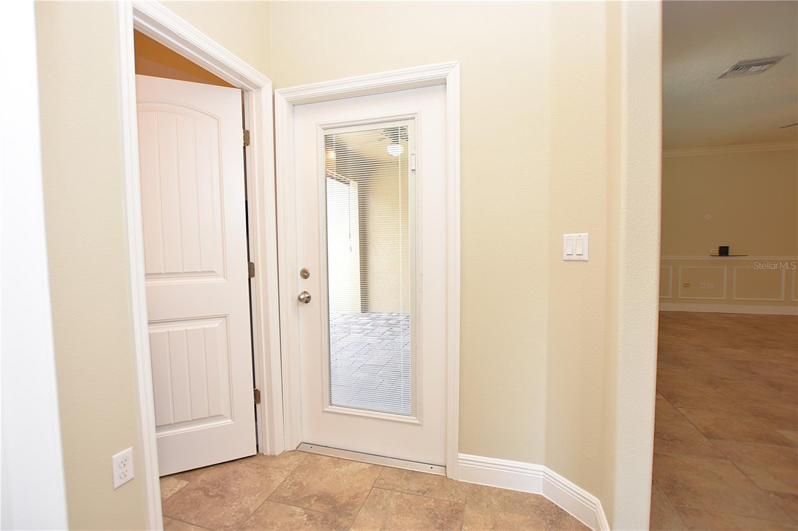 Image 38 of 65 For 1977 Wind Meadows Drive