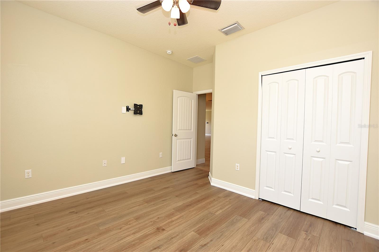 Image 44 of 65 For 1977 Wind Meadows Drive