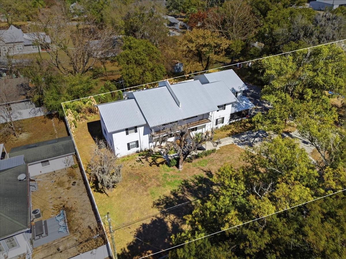 Image 20 of 25 For 740 Pearl Street E