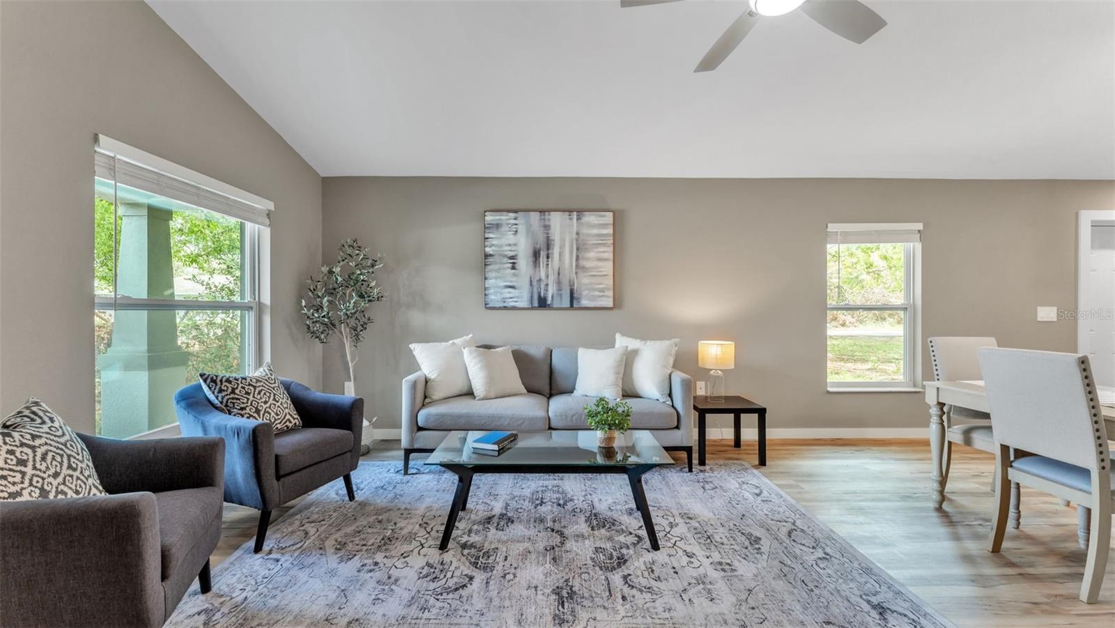 Image 3 of 18 For 3277 Alberta Street