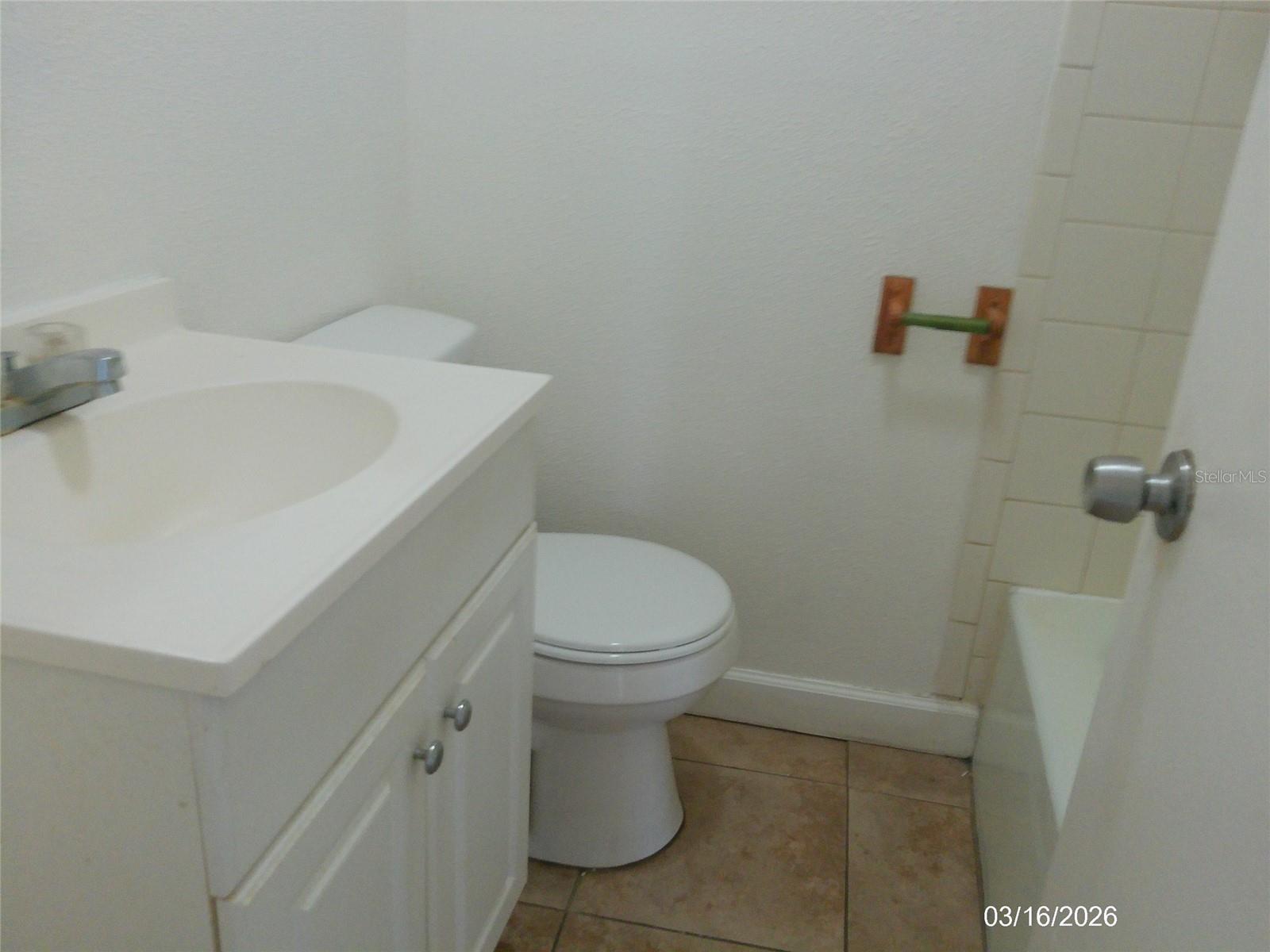 Image 11 of 15 For 808 Central Avenue S