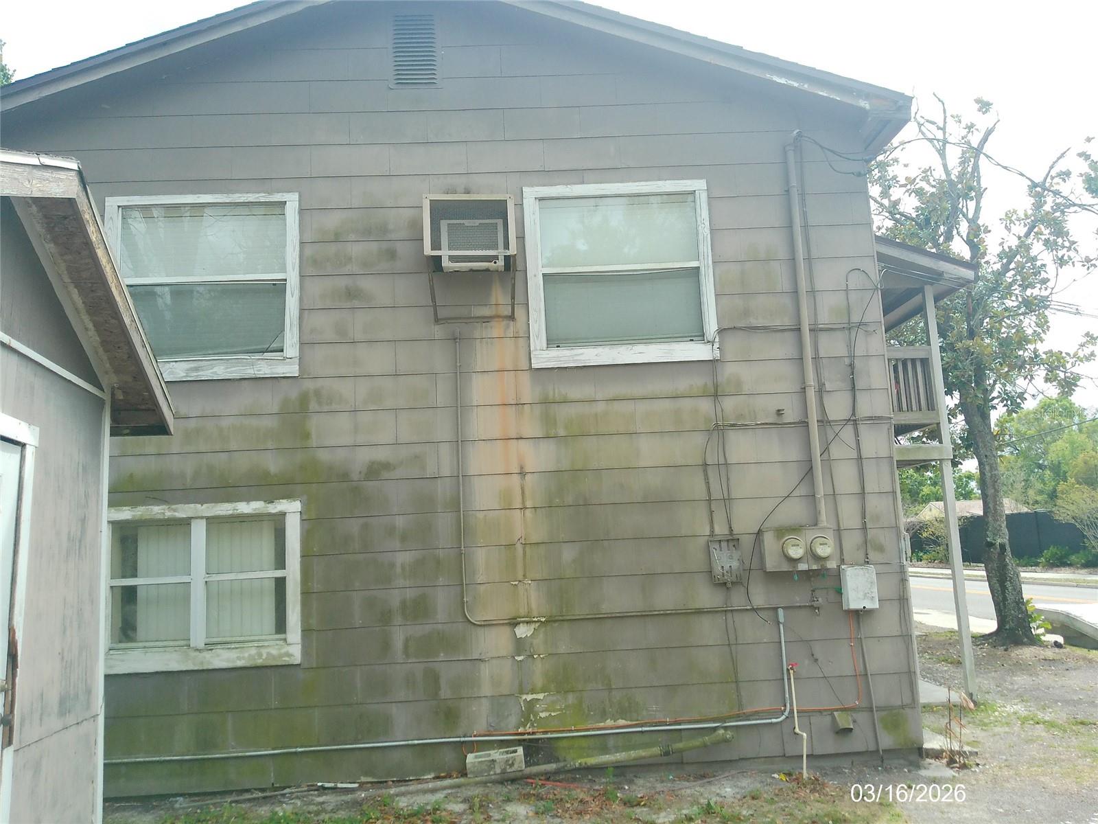 Image 13 of 15 For 808 Central Avenue S