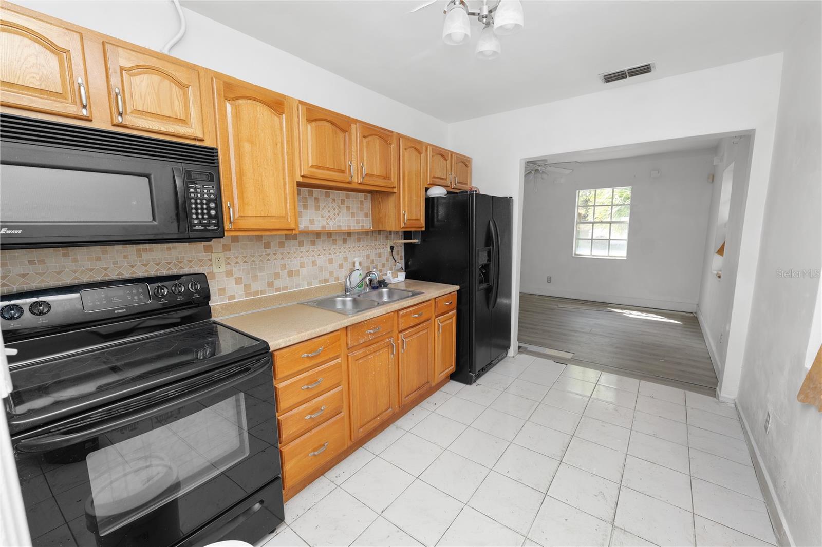 Image 8 of 25 For 403 Valencia Street