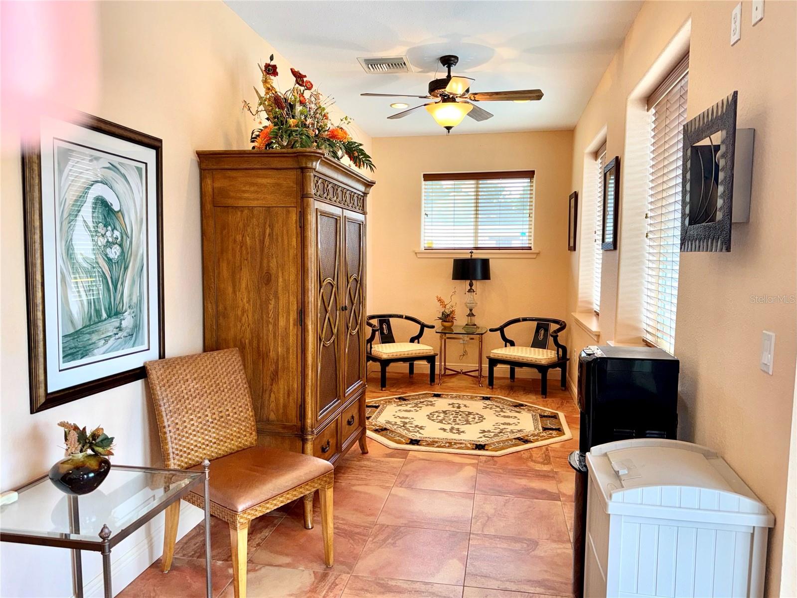 Image 21 of 23 For 308 Dal Hall Boulevard