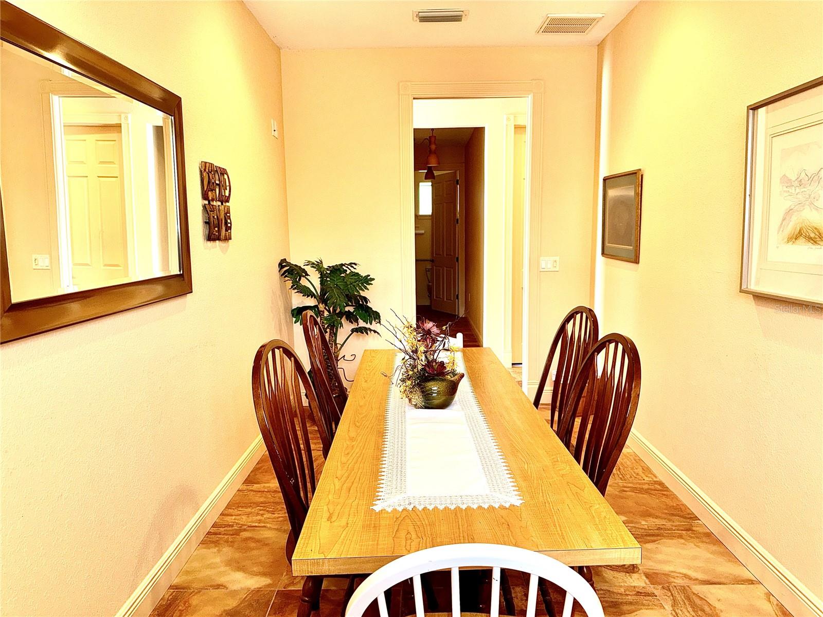 Image 7 of 23 For 308 Dal Hall Boulevard