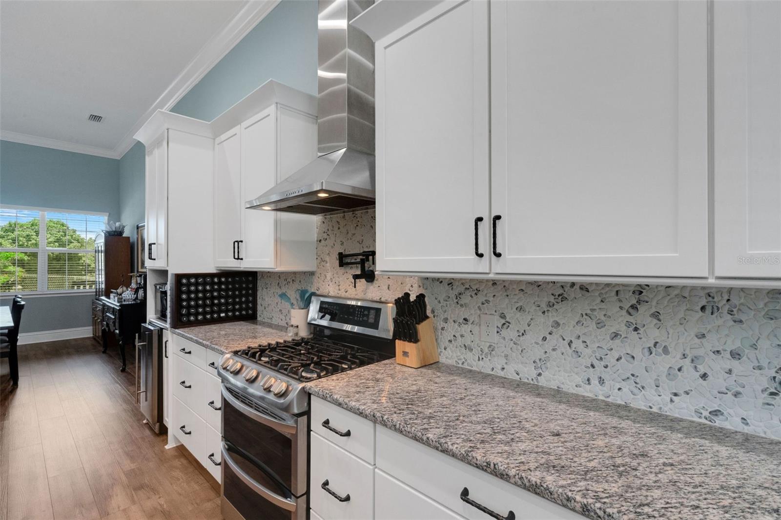 Image 11 of 39 For 1 Brogden Court Se