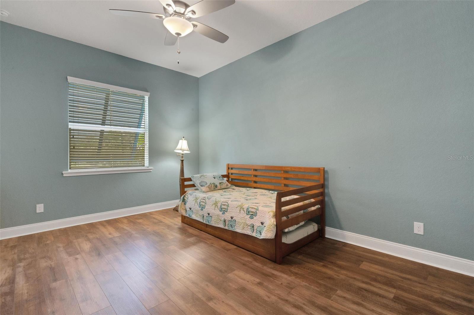 Image 17 of 39 For 1 Brogden Court Se