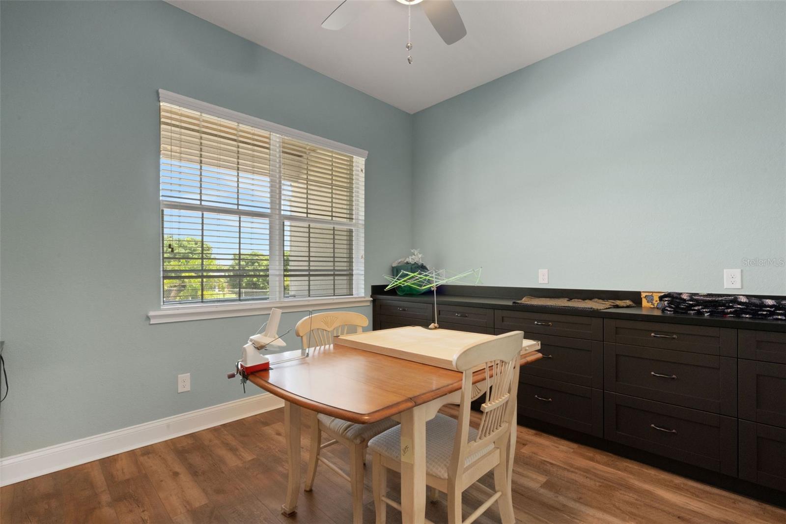 Image 23 of 39 For 1 Brogden Court Se