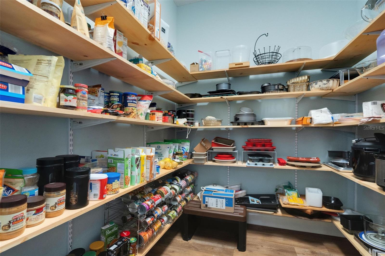 Image 25 of 39 For 1 Brogden Court Se