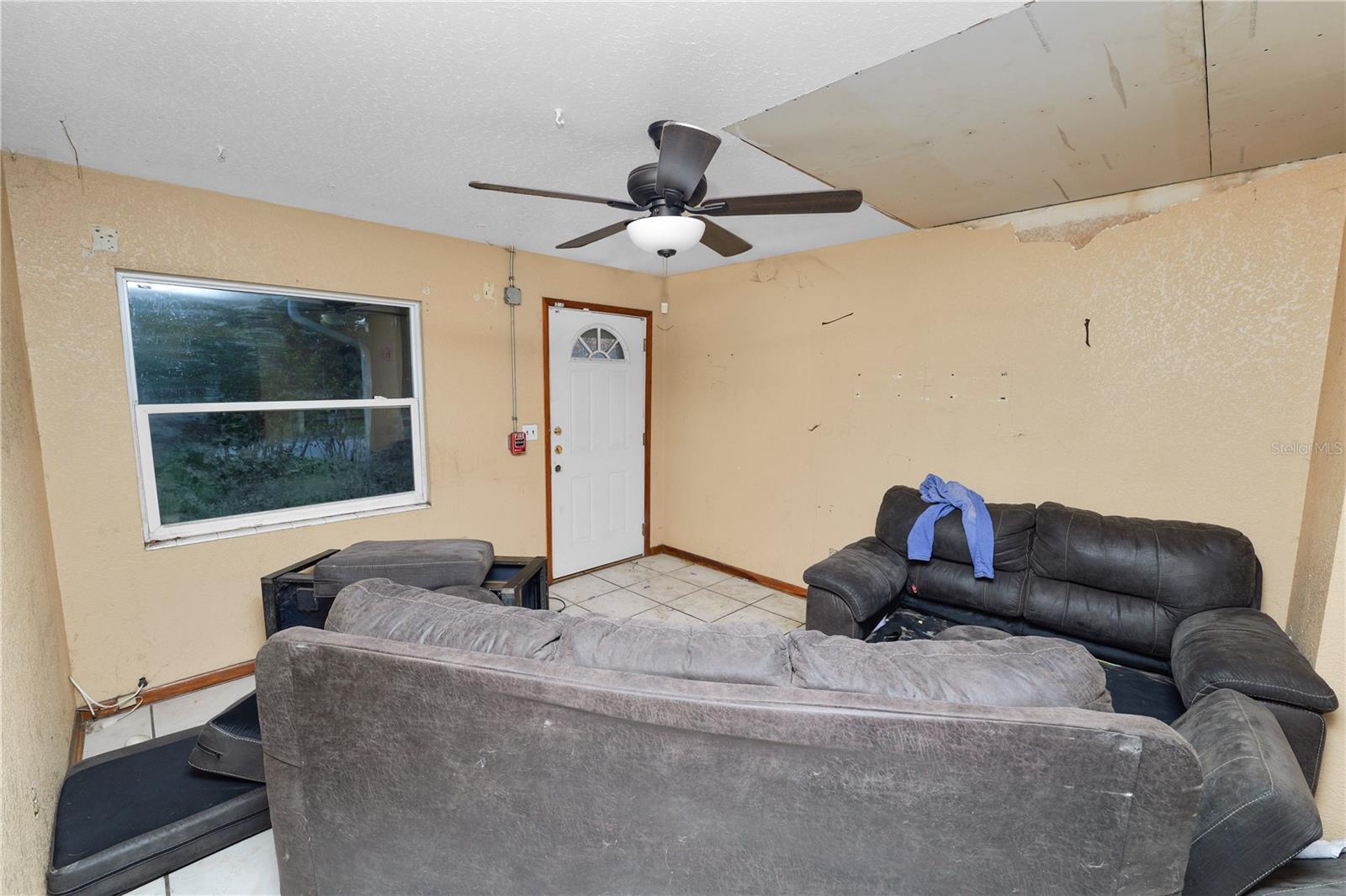 Image 3 of 17 For 3449 Doreen Drive