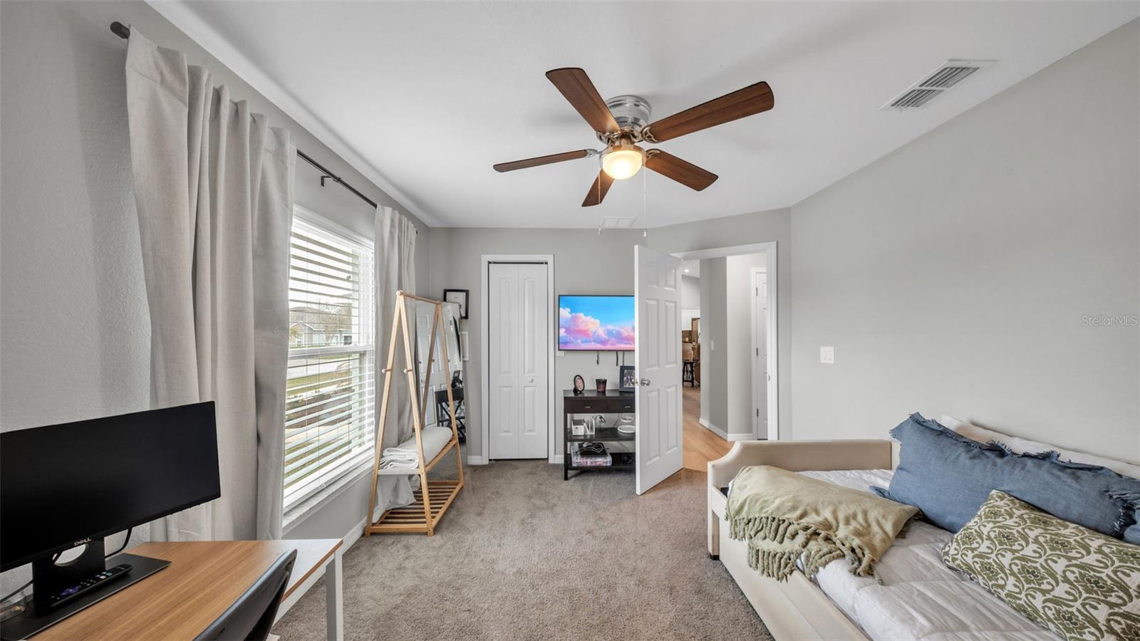 Image 18 of 39 For 6796 Hampshire Boulevard