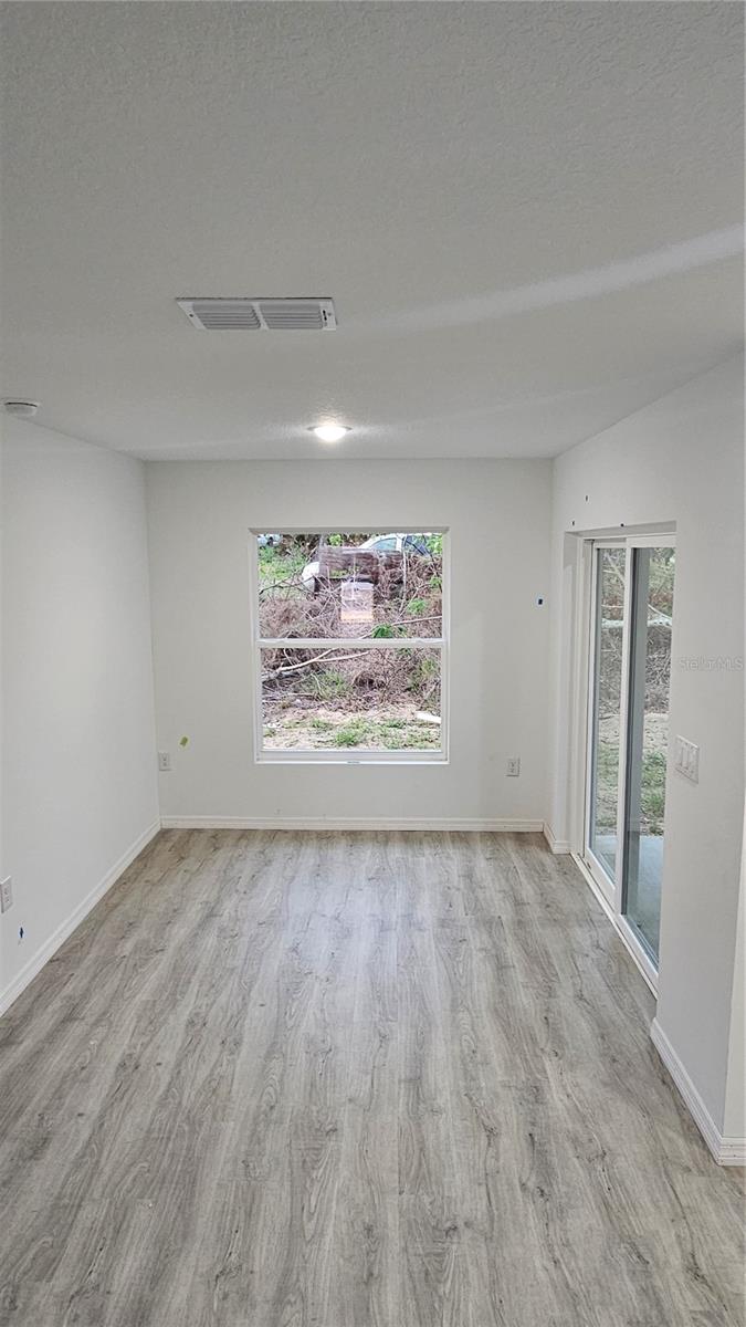 Image 9 of 12 For 999 Avenue A