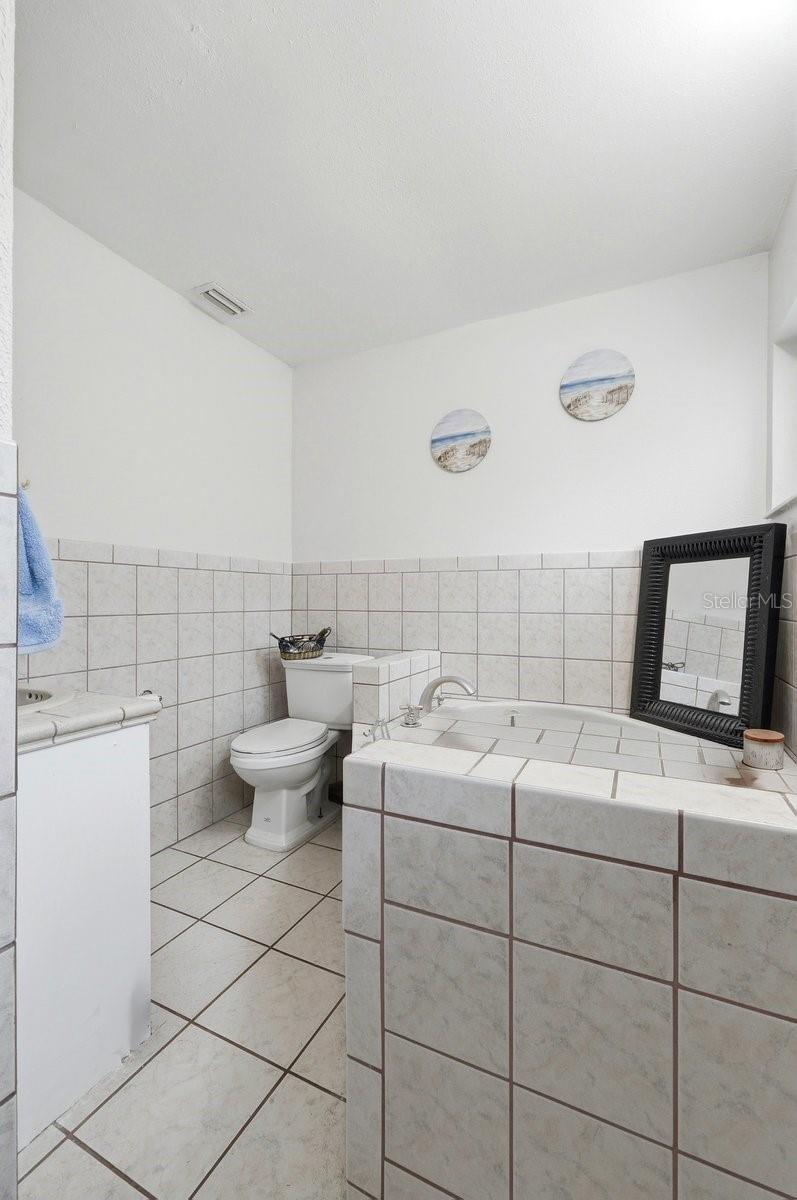 Image 15 of 33 For 3011 Chabett Avenue