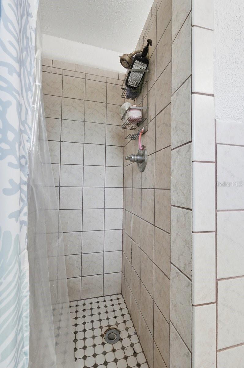 Image 16 of 33 For 3011 Chabett Avenue