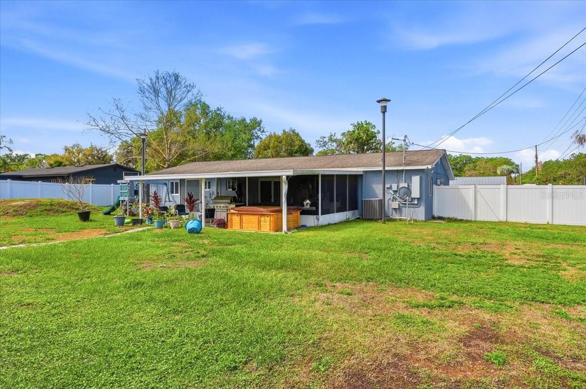 Image 26 of 33 For 3011 Chabett Avenue