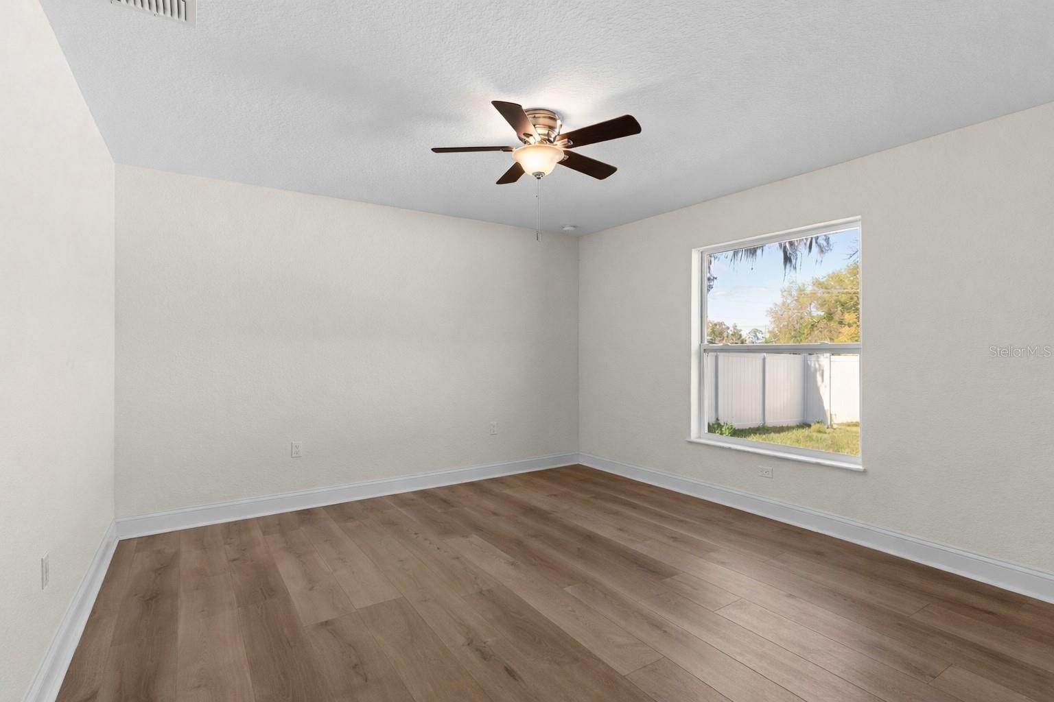 Image 14 of 28 For 317 Courtland Street