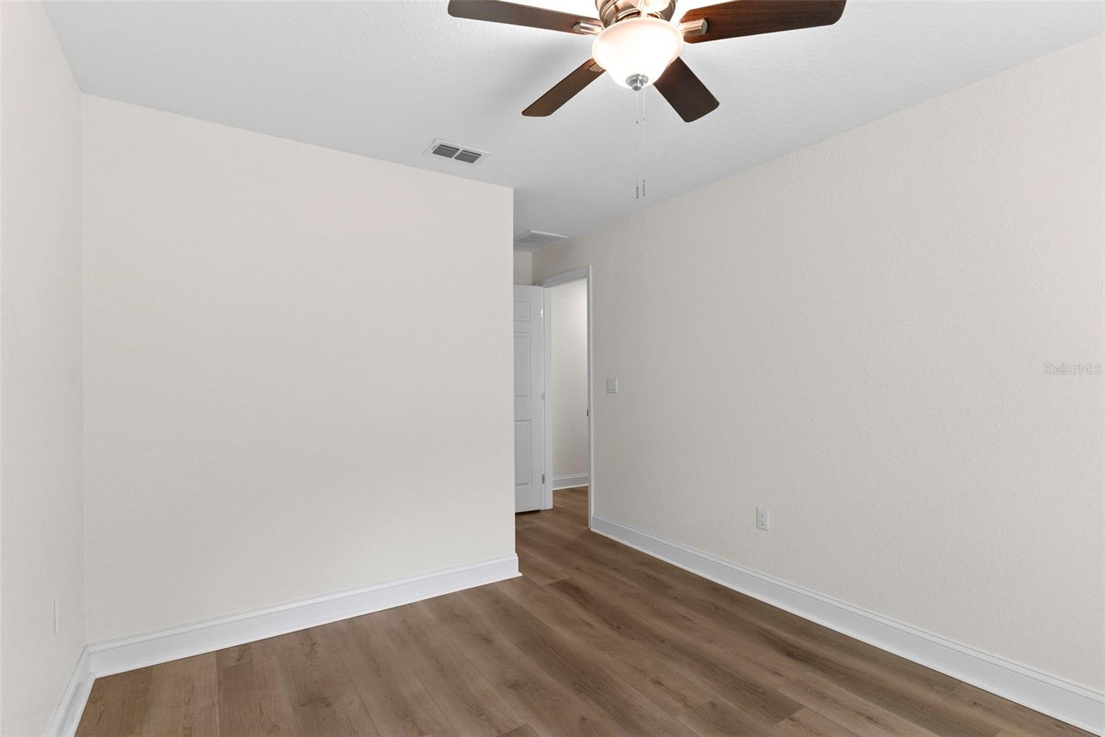 Image 23 of 28 For 317 Courtland Street