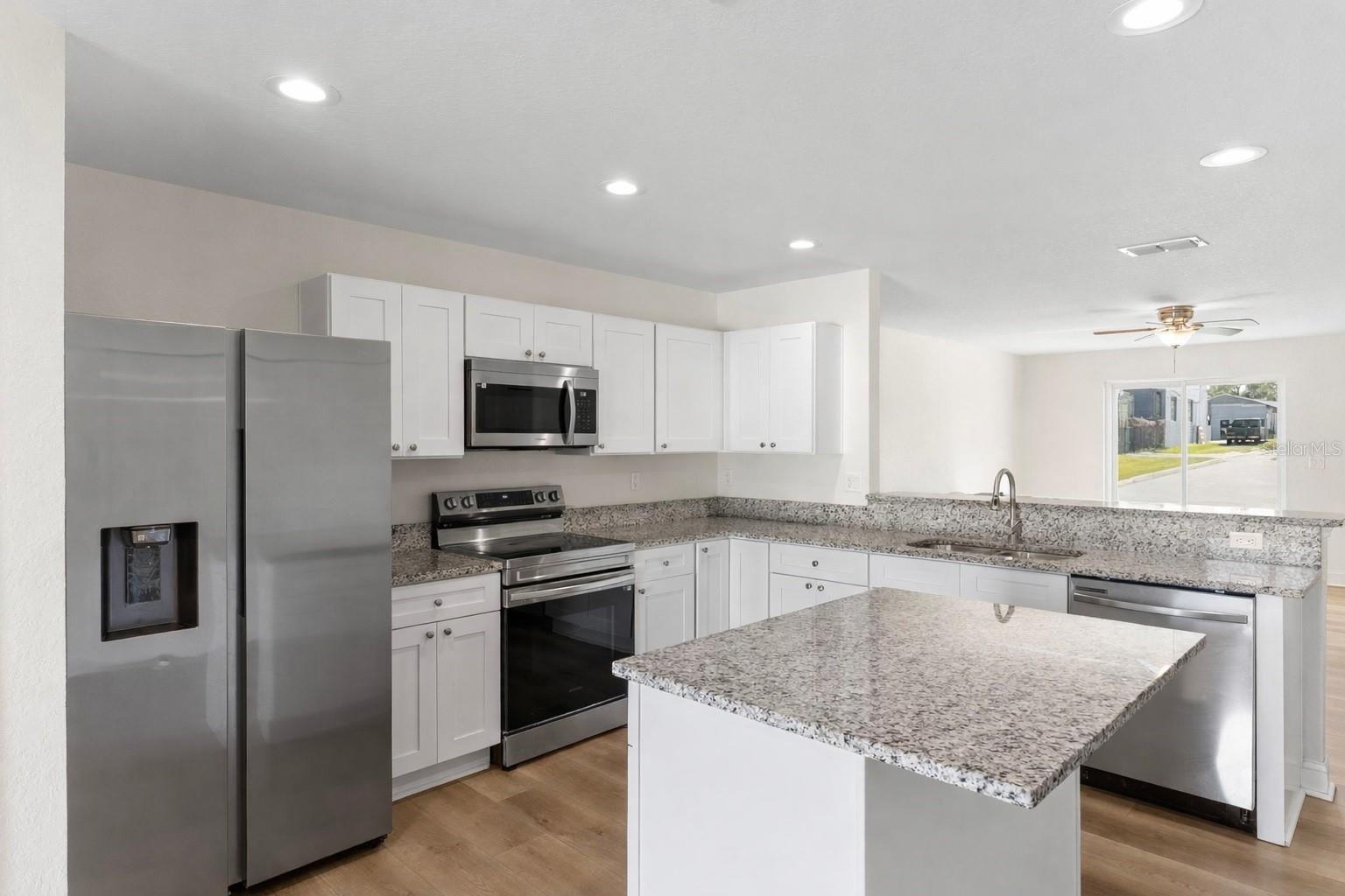 Image 9 of 28 For 317 Courtland Street