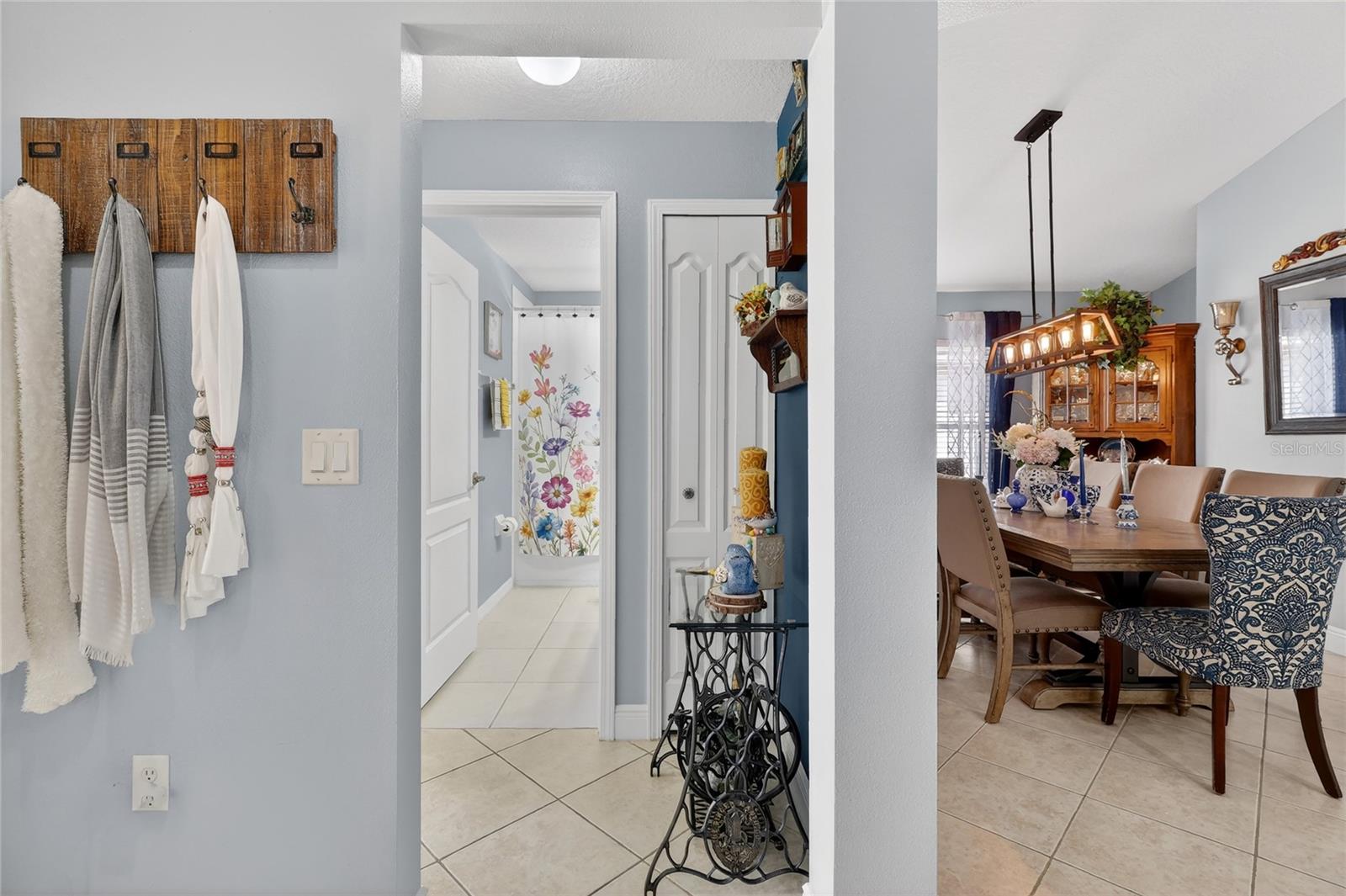 Image 10 of 57 For 3881 Hampton Hills Drive