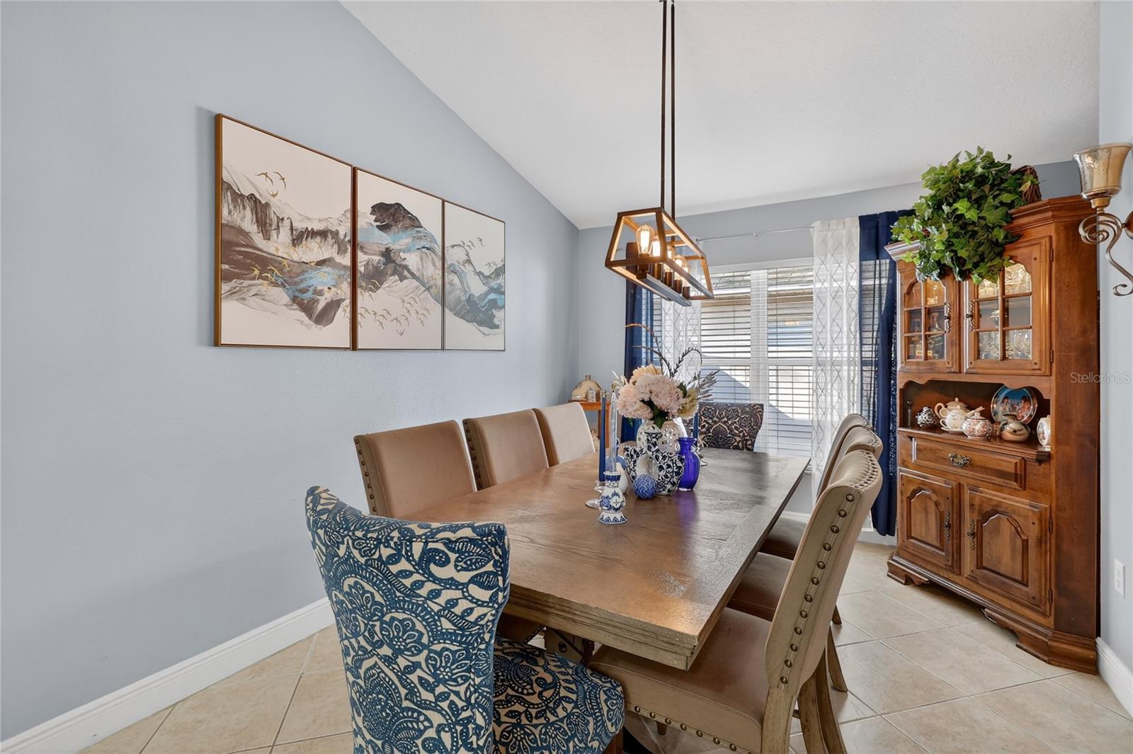 Image 16 of 57 For 3881 Hampton Hills Drive