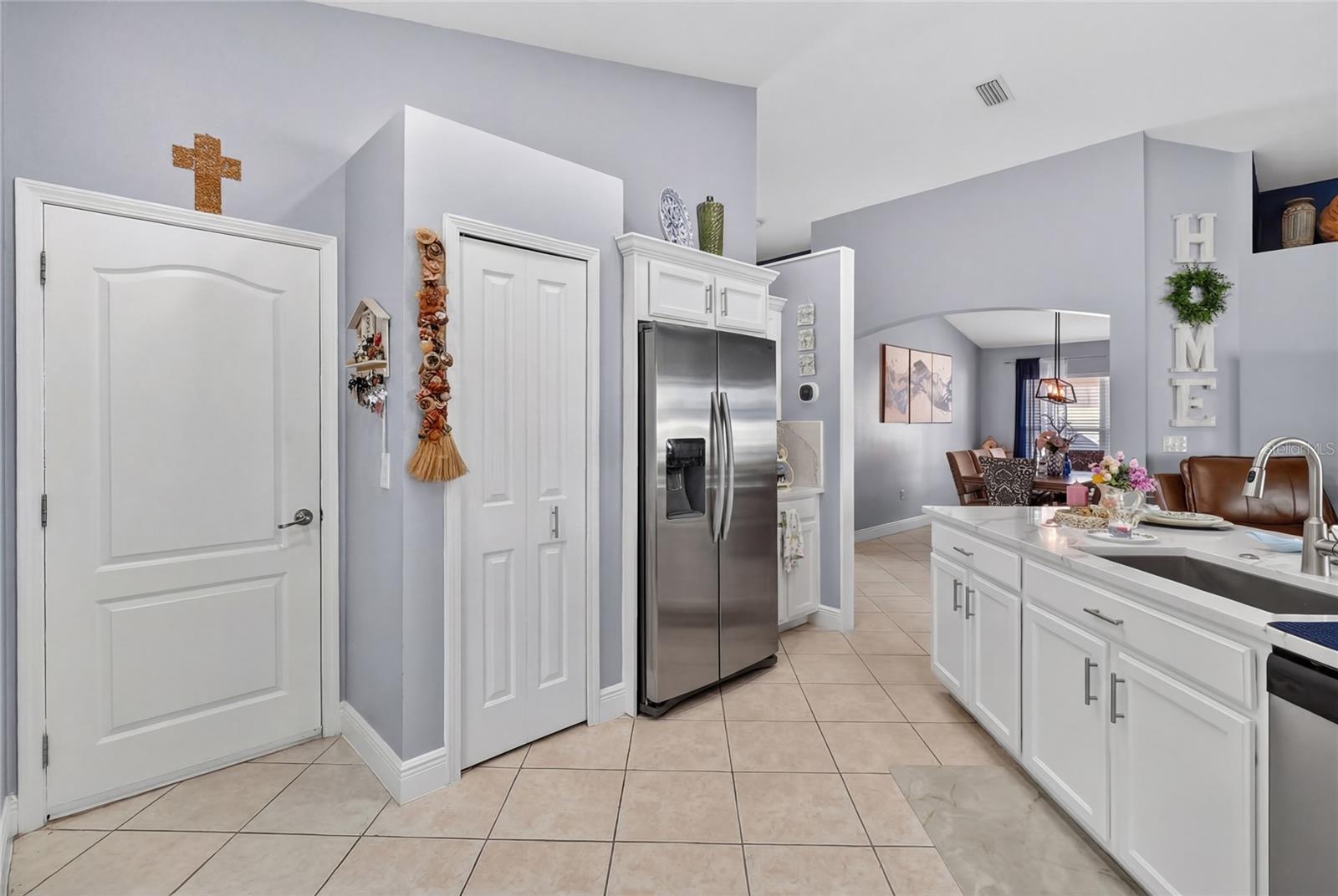 Image 22 of 57 For 3881 Hampton Hills Drive