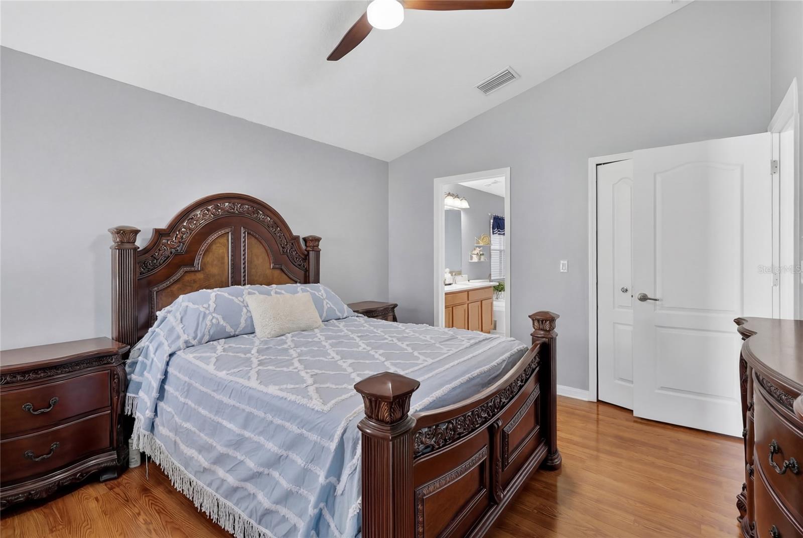 Image 41 of 57 For 3881 Hampton Hills Drive