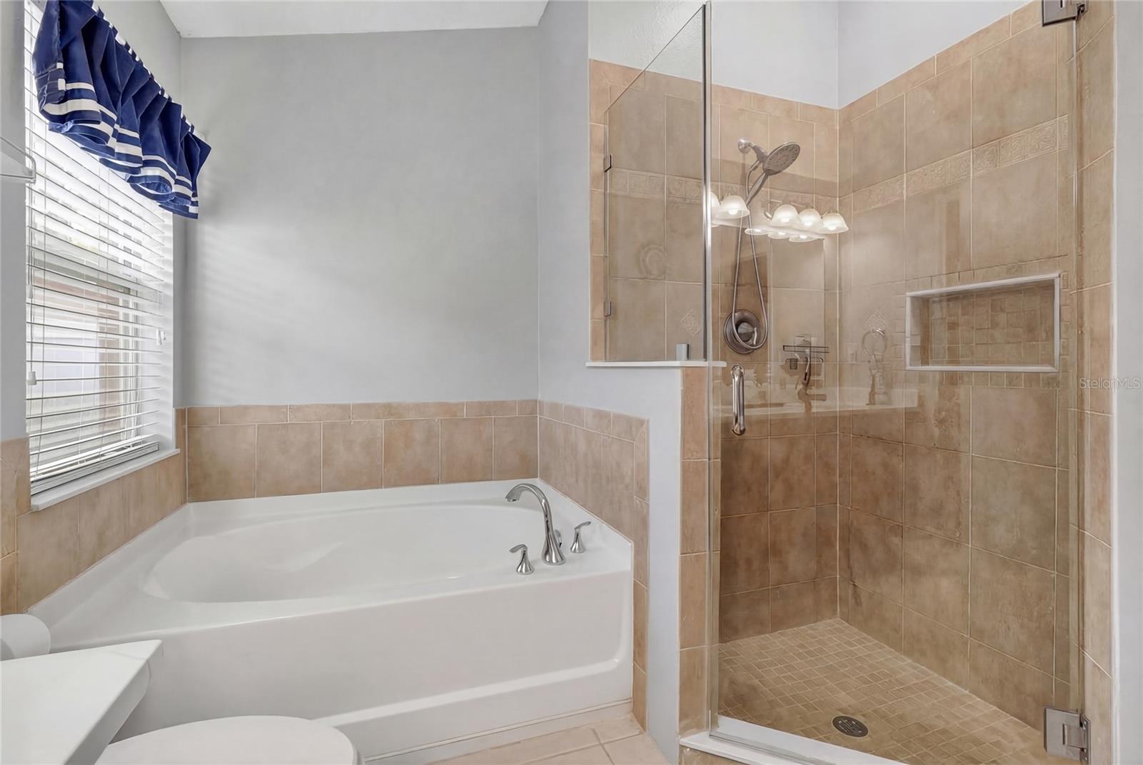 Image 43 of 57 For 3881 Hampton Hills Drive