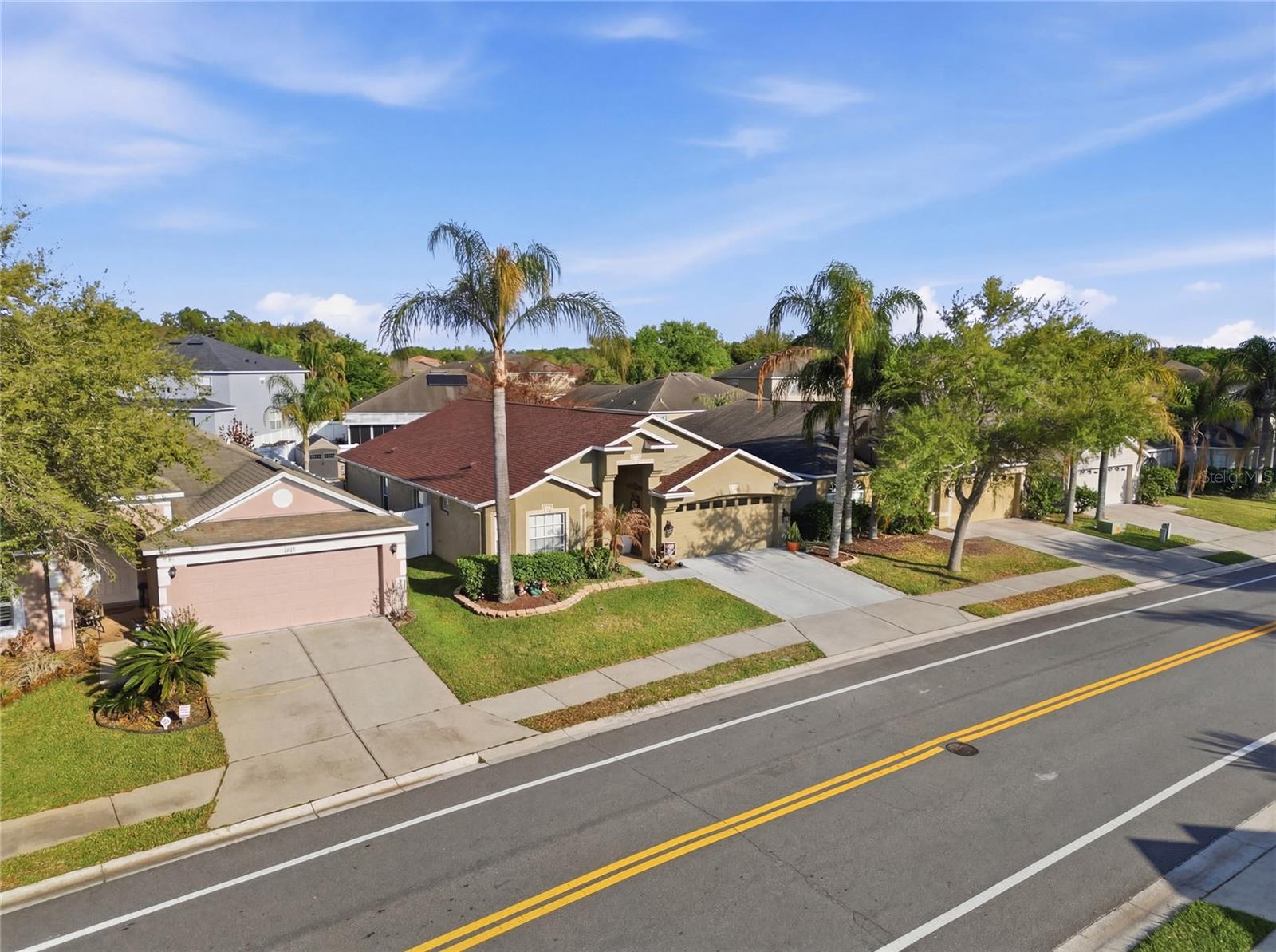 Image 5 of 57 For 3881 Hampton Hills Drive