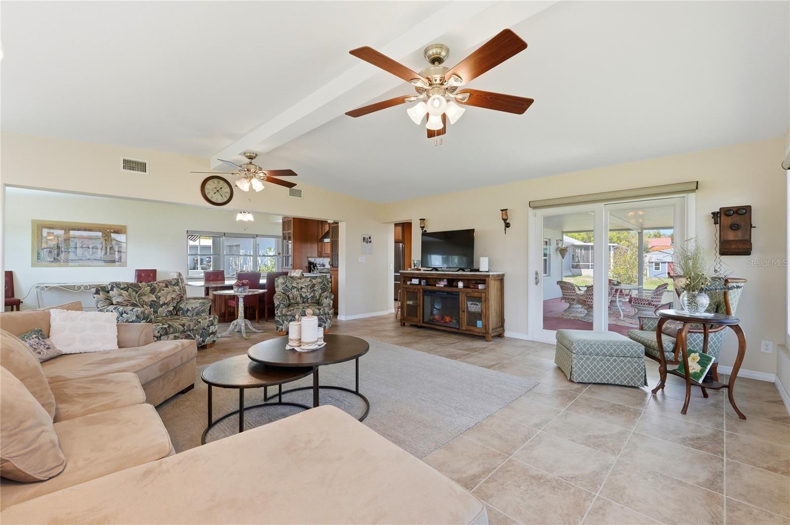 Image 14 of 67 For 8342 Lake Marion Road