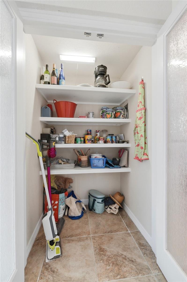 Image 21 of 67 For 8342 Lake Marion Road