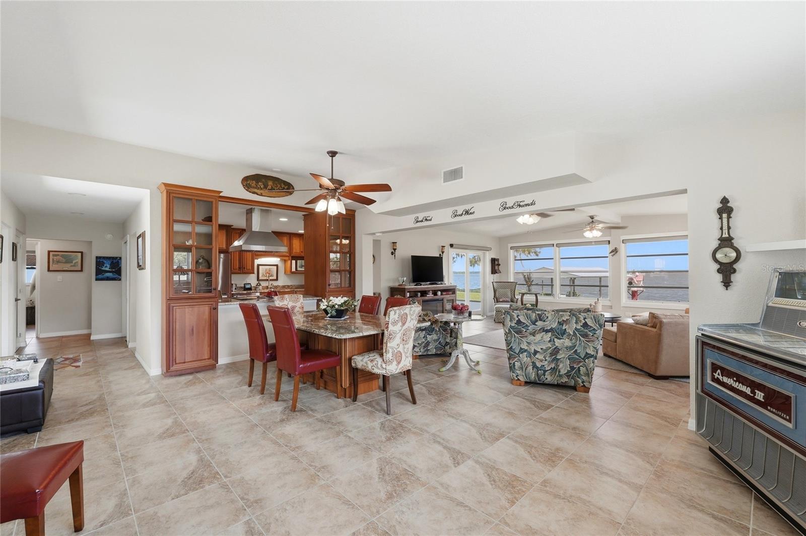 Image 22 of 67 For 8342 Lake Marion Road