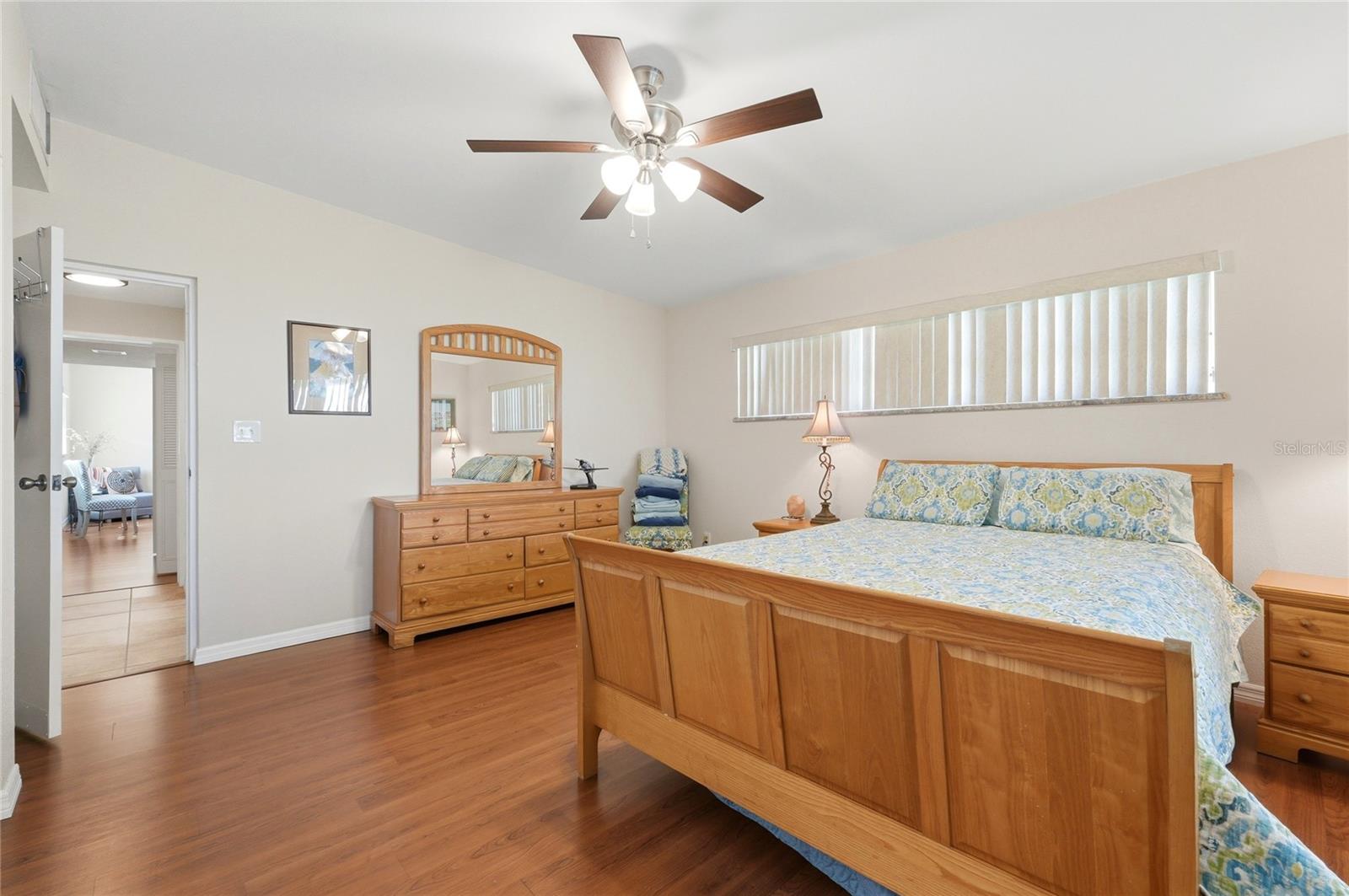 Image 33 of 67 For 8342 Lake Marion Road