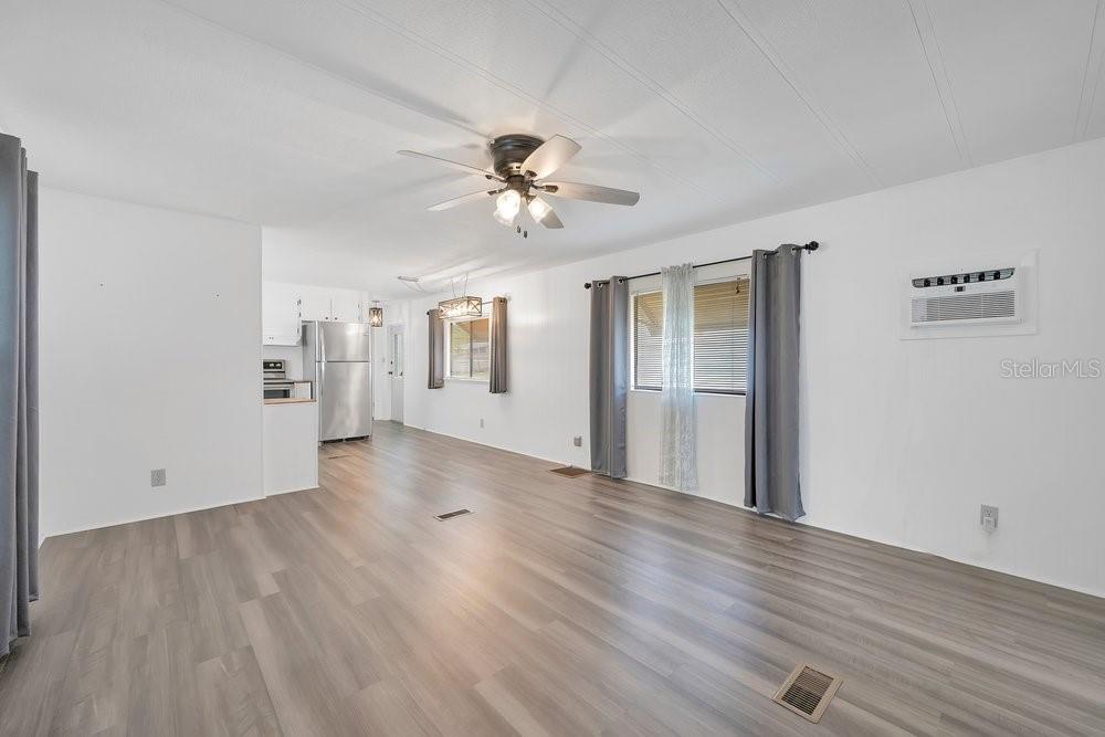 Image 3 of 28 For 423 Martin Drive